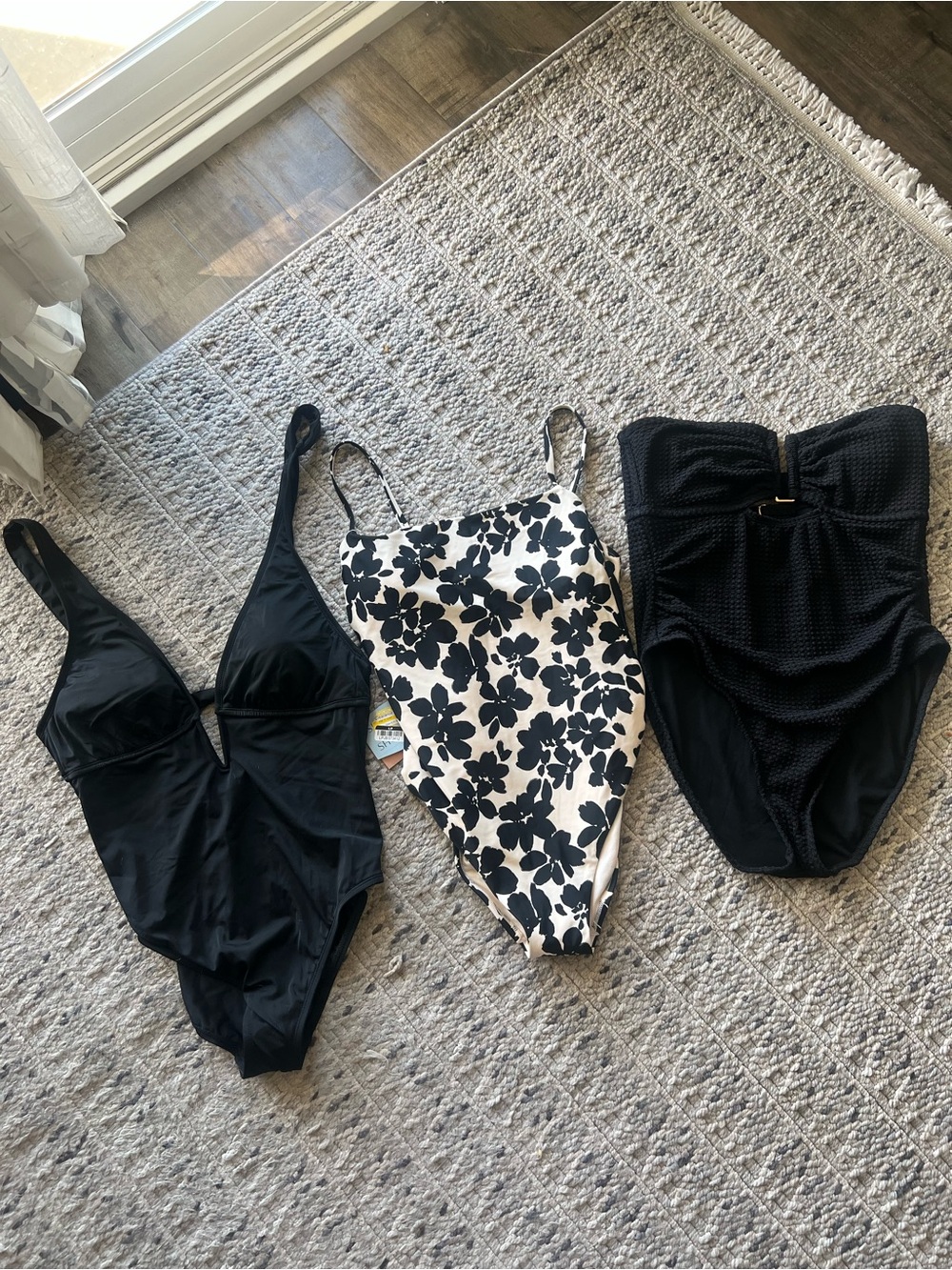 Shade & Shore Floral Print N 2 Solid Black One-Pieces Swimsuit bundle (3 total)